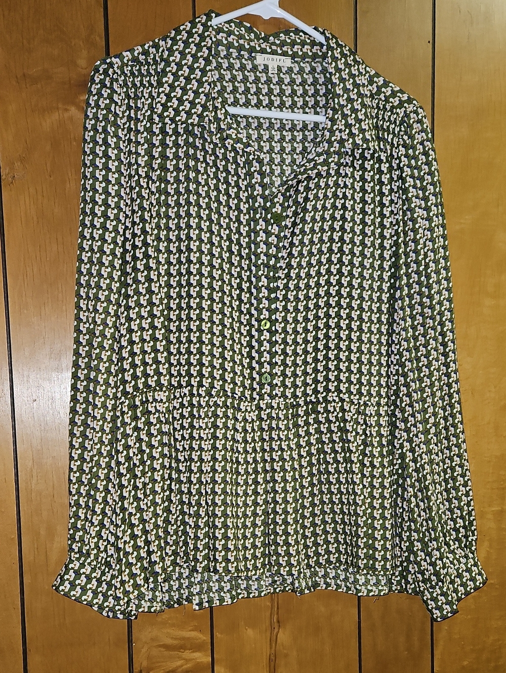 Green Geometric Print Button-Front Blouse